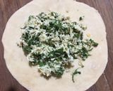 A picture of step 5 of Paneer paratha.