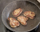 Foto del paso 6 de la receta: Solomillo de cerdo con glaseado de cerezas