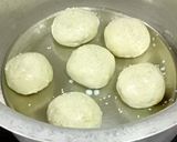 A picture of step 7 of Stuffed Chicken Bun.