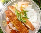 Foto langkah ke 3 dari resep Chicken katsu bowl with mayo salad.