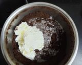 A picture of step 3 of Oreo milkshake.