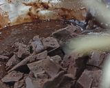 Foto langkah ke 5 dari resep Triple Chocolate Brownies.