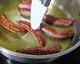 Foto del paso 1 de la receta: Longanizas con tomate