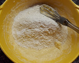 Foto del paso 4 de la receta: Budín de coco y dulce de leche
