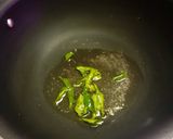A picture of step 3 of Potato Vindaloo.