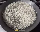 A picture of step 1 of Khambhat Famous Papad Chavanu.