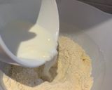 A picture of step 3 of Coconut scone.