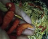 Foto langkah ke 4 dari resep 37. Tumis Kerang Bumbu Iris dan Parut.