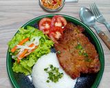 A picture of step 3 of Vietnamese Broken Rice with Honey Grilled Pork Chops (Cơm tấm sườn nướng mật ong).