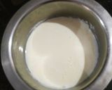A picture of step 3 of Strawberry Malt Shake.
