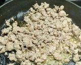A picture of step 1 of Pesto, Sausage and Pea Lasagna.