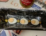 Foto del paso 4 de la receta: Ensaladilla rusa rellena de huevos