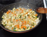 Foto del paso 1 de la receta: Filetes rusos de la abuela con tomate y verduras