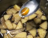 Foto langkah ke 3 dari resep Wedang Apel Rempah.