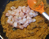 Foto del paso 4 de la receta: Calabacín relleno de verdura gambones y atún