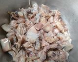 Foto langkah ke 1 dari resep Tumis Cumi Asin Pedas.
