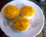 A picture of step 5 of Mango pizza dhokla.