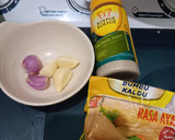 Foto langkah ke 1 dari resep Risoles rogout sayur lipat amplop dan segitiga.