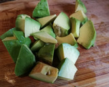 Foto del paso 2 de la receta: Hummus de aguacate y garbanzos con miso
