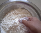 டோமினோஸ் ஸ்டைல் ஸ்வீட் கான் சீஸி கேப்ஸிகம் பீட்சா ரெசிபி ஸ்டேப் 2 புகைப்படம்