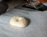 Foto del paso 11 de la receta: Coca salada con escalivada, huevo duro, atún... (con lo que prefieras)