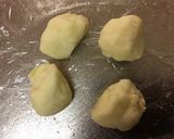 A picture of step 1 of Beef Potato Ball.