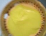 Foto langkah ke 4 dari resep Bolu kukus mekar semangka kuning 1 telur.