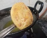 A picture of step 4 of Aloo Kachori.