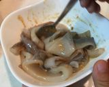 Foto langkah ke 1 dari resep Tumis Mentimun Cumi rasa Miso.