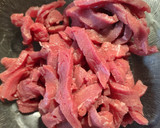 Foto del paso 1 de la receta: Ternera en salsa de ostra