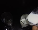 A picture of step 2 of Dalgona cold coffee.