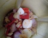 Foto langkah ke 11 dari resep Mie Kuah Susu Kelapa.