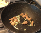 Foto langkah ke 5 dari resep Pangsit Goreng ala Delightedtummy.
