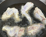 Foto langkah ke 2 dari resep Ayam Goreng 5 Bahan dan Bayam Krispi.