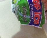 Foto langkah ke 3 dari resep Gulung Jaring Laba-Laba Pop Ice.