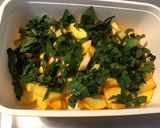 Une image de l'étape 5 de Courgette orange au céleri branche et curry.