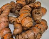 कच्ची हल्दी की सब्जी राजस्थानी स्टाइल में (Raw Turmeric Vegetable in Rajasthani style) रेसिपी चरण 1 फोटो