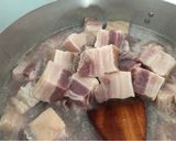 Hình bước làm 2 của món THỊT KHO TRỨNG -Hương vị Miền Tây Nam Bộ