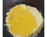 Foto langkah ke 2 dari resep Nasi Goreng Telur Tanpa Kecap.