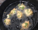 Foto del paso 3 de la receta: Buñuelos de lechuga