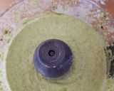 Foto del passaggio 2 della ricetta Pesto di zucchine 🥒