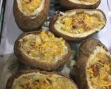A picture of step 4 of Omelet potatoes.