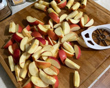 A picture of step 1 of Apple Butter.