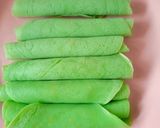 Foto langkah ke 4 dari resep Dadar Gunting Pandan.
