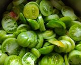 Foto del paso 2 de la receta: Tomates verdes en conserva