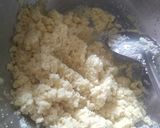 A picture of step 1 of Suji Ka white halwa.