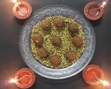 A picture of step 5 of Haridal laddoo.