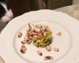 Foto del passaggio 2 della ricetta Tentacoli di totano grigliati su spaghetti di zucchina marinati