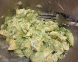 A picture of step 2 of Avocado Omelette.
