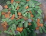 Foto langkah ke 3 dari resep Asem -asem sayur buncis wortel.